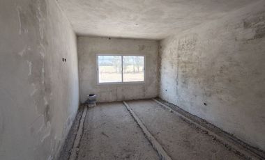 VENTA DE CASAS EN SALTA. RUTA NRO. 21 CAMINO A SAN AGUSTIN. CASA A TERMINAR, ESQUINA.