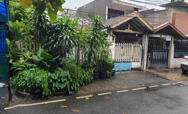 Rumah Lama 1 Lantai Di Jl Kayu Putih Tengah Pulo Gadung Jakarta timur