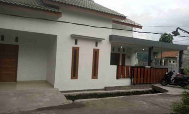 rumah di jogja timur dekat ke RSUD Prambanan