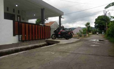 rumah di jogja timur dekat ke RSUD Prambanan