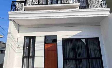 town house 2 lantai tengah kota Dp 10 juta