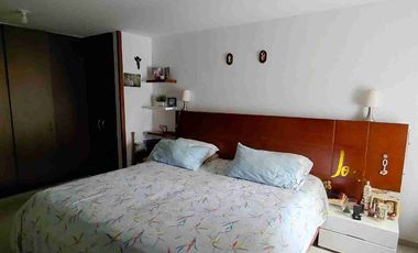 Vendo floridablanca Conjunto Residencial Colina  de Versalles .Apartamento  de 100 metros Amplios espacios.