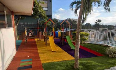 VENDO FLORIDABLANCA  VILLA CAÑAVERAL  ESCLUSIVA CASA 180 METROS  TRES PISOS 4 ALCOBAS.