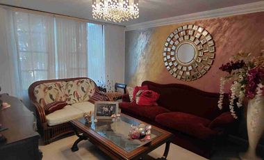 VENDO FLORIDABLANCA  VILLA CAÑAVERAL  ESCLUSIVA CASA 180 METROS  TRES PISOS 4 ALCOBAS.