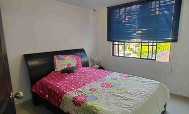 VENDO FLORIDABLANCA  VILLA CAÑAVERAL  ESCLUSIVA CASA 180 METROS  TRES PISOS 4 ALCOBAS.