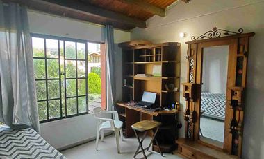 VENDO FLORIDABLANCA  VILLA CAÑAVERAL  ESCLUSIVA CASA 180 METROS  TRES PISOS 4 ALCOBAS.