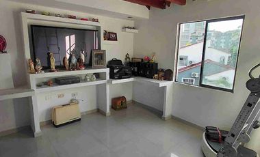 VENDO FLORIDABLANCA  VILLA CAÑAVERAL  ESCLUSIVA CASA 180 METROS  TRES PISOS 4 ALCOBAS.