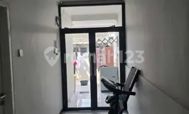 Murah Rumah Cantik, 3 Lantai Pademangan Near Kemayoran, Baru Renovasi Jual Cepat