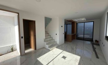 CASA EN RENTA EN CAÑADAS DEL BOSQUE TRES MARÍAS