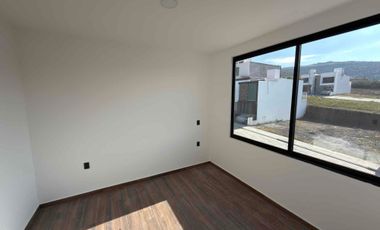 CASA EN RENTA EN CAÑADAS DEL BOSQUE TRES MARÍAS