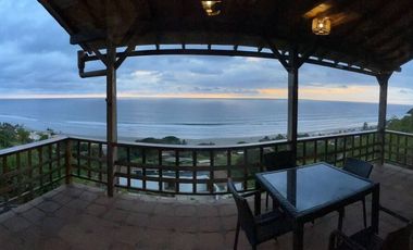 Casa de venta en Olón