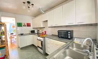 Casa en Condominio Consolidado, a minutos de Colegio Mawflower