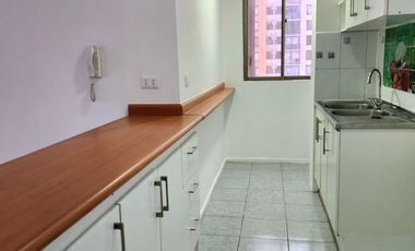 SE ARRIENDA AMPLIO DEPARTAMENTO EN EDIFICIO VIGIAS DEL MAR I.