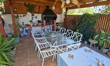 Espectacular  Casa de 1 piso, 5D, 3B, 4E  construcción solida a pasos Clínica Los Carrera, Quilpué