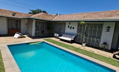 Espectacular  Casa de 1 piso, 5D, 3B, 4E  construcción solida a pasos Clínica Los Carrera, Quilpué