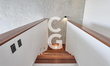 Casa en venta en Cancún en Residencial Lagos del sol a Pie de Lago con Alberca