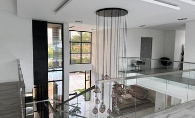 MAJESTUOSA CASA CAMPESTRE EN CERRITOS MALABAR