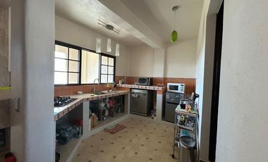 Casa Sola en Santa María Ahuacatitlán, Cuernavaca, Morelos