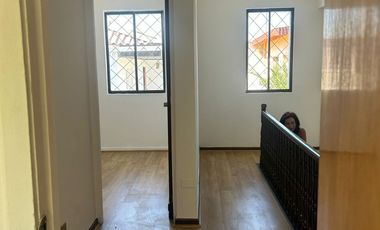 Casa Original Remodelada. Cercana a Estacion de Metro Monseñor Eyzaguirre