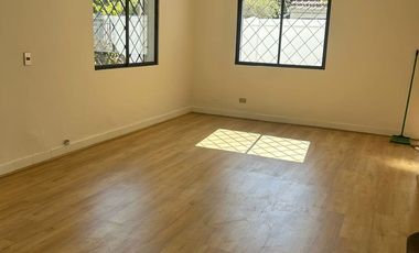 Casa Original Remodelada. Cercana a Estacion de Metro Monseñor Eyzaguirre