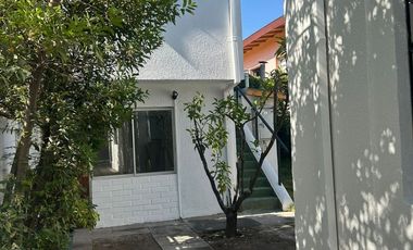 Casa Original Remodelada. Cercana a Estacion de Metro Monseñor Eyzaguirre