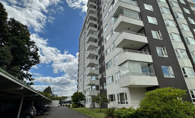 Departamento en Arriendo con 2 Estacionamientos y Bodega, Edificio La Haya, Temuco