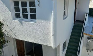 Casa Original Remodelada. Cercana a Estacion de Metro Monseñor Eyzaguirre