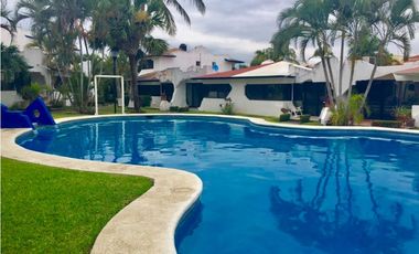 CASA AMUEBLADA EN RENTA CON ALBERCA