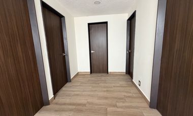 CASA EN RENTA COMPLETAMENTE ACTUALIZADA EN CIUDAD SATELITE, NAUCALPAN DE JUAREZ