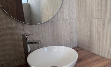 CASA EN RENTA COMPLETAMENTE ACTUALIZADA EN CIUDAD SATELITE, NAUCALPAN DE JUAREZ