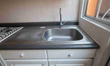 Bonita casa 2 pisos en privada