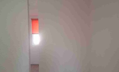 Bonita casa 2 pisos en privada