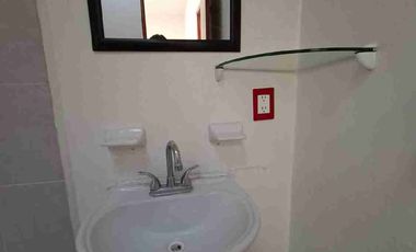 Bonita casa 2 pisos en privada