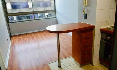 ARRIENDO DPTO 1 DORMITORIO 1 BAÑO / METRO SANTA ANA