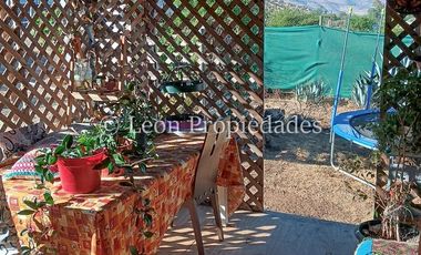 Se vende o arrienda con compromiso de compraventa parcela con casa en sector Cuyuncavi bajo, Curacaví.