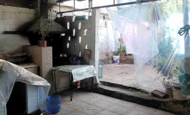 Se vende amplia casa de 4 dormitorios