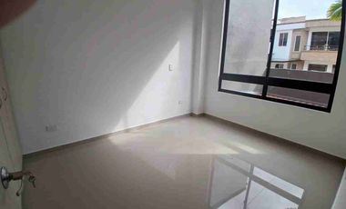 SE VENDE HERMOSA CASA EN FUSAGASUGA EXCELENTE UBICACIÓN SOBRE AVENIDA LAS PALMAS.