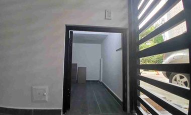 SE VENDE HERMOSA CASA EN FUSAGASUGA EXCELENTE UBICACIÓN SOBRE AVENIDA LAS PALMAS.