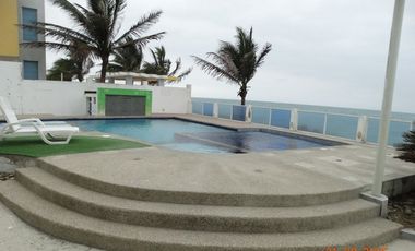 departamento frente al mar en venta en crucita