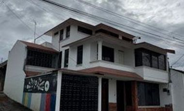 Casa de venta en Chaltura, 4 habitaciones