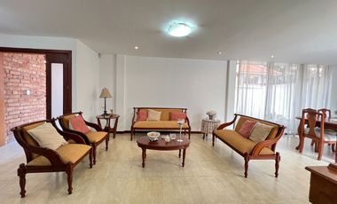 En venta casa en Cuenca, sector control Sur.