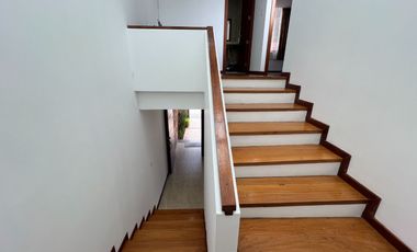 En venta casa en Cuenca, sector control Sur.