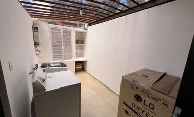 En venta casa en Cuenca, sector control Sur.