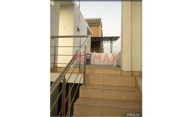 Venta De Casa En Los Algarrobos Mz. B6 Lote 3 Etapa 6// ID: 1168350
