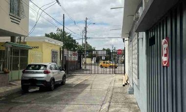 Renta de suite planta baja vacía en Guayacanes