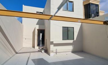 Casa remodelada con patio en venta Colonia Sonora en La Mesa Tijuana