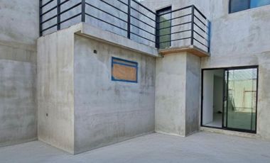 Casa remodelada con patio en venta Colonia Sonora en La Mesa Tijuana