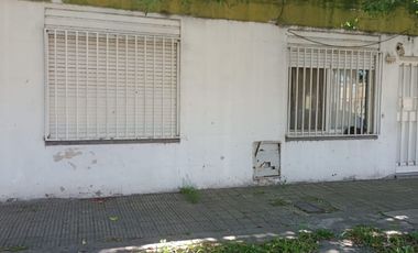 Venta de casa en barrio Bella Vista