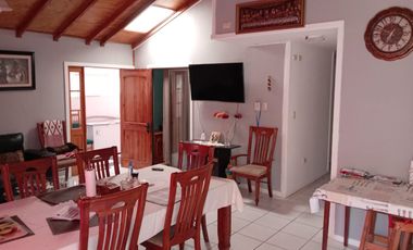 Casa Amplia 4D, 2B en Venta en Barrio Residencial en Chillán.