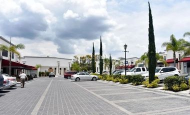 LOCAL EN RENTA, JURIQUILLA, QRO. ¡GRAN OPORTUNIDAD!